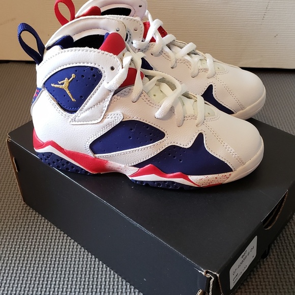 jordan retro 11 size 7 youth